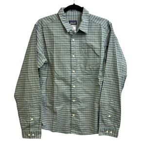 Patagonia Men's Fezzman Long Sleeve Blue Plaid Button Down Shirt Small